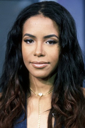 Aaliyah profil kép