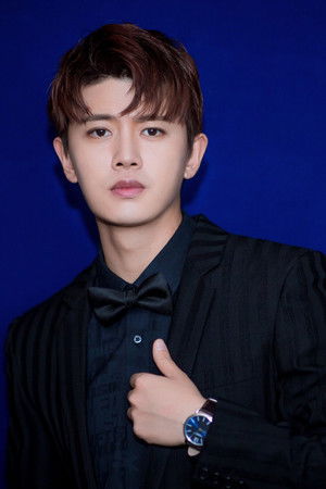 Ren Jialun profil kép