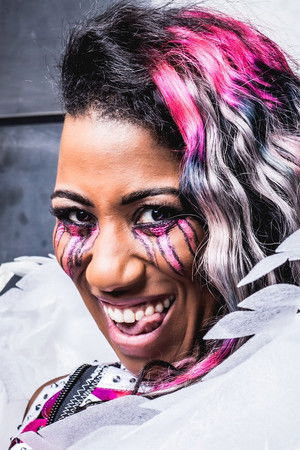 Adrienne Reese profil kép