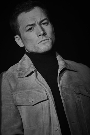Taron Egerton profil kép