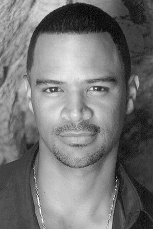 Dondre Whitfield