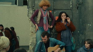 One Sings, the Other Doesn't háttérkép