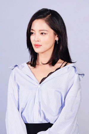 Xin Zhilei profil kép