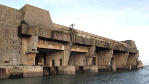 39-45 L'histoire des bases sous-marines háttérkép