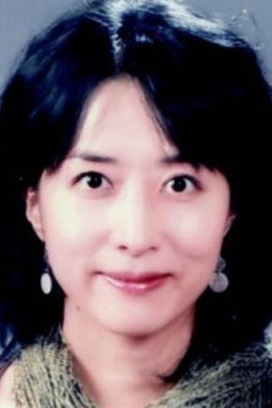 Shin Yoon-jung