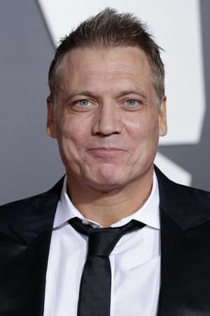 Holt McCallany profil kép