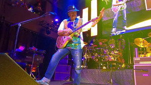 Carlos Santana Presents: Blues at Montreux 2004 háttérkép