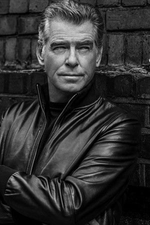 Pierce Brosnan profil kép