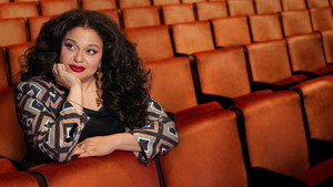 Michelle Buteau: Élőben a Radio City Music Hallból háttérkép