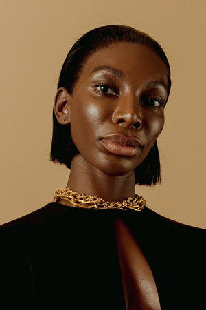 Michaela Coel profil kép