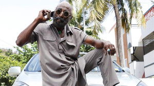 ஜெமினிகணேசனும் சுருளிராஜனும் háttérkép