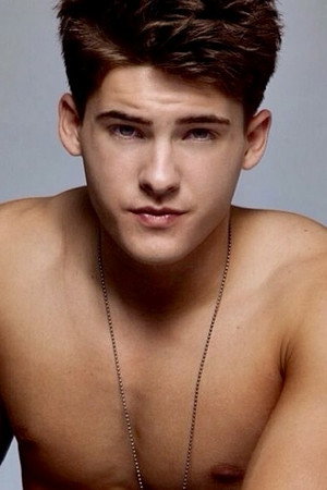 Cody Christian profil kép