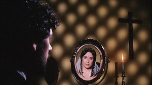 Love Torn in a Dream háttérkép