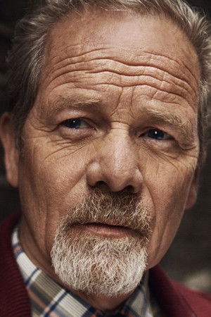 Peter Mullan profil kép