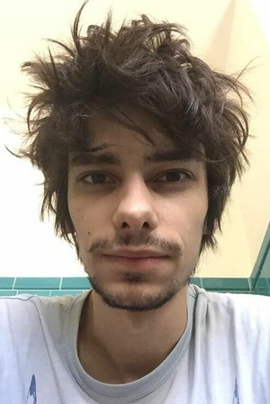 Devon Bostick profil kép
