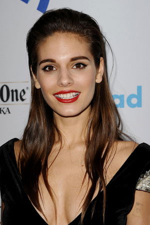 Caitlin Stasey profil kép