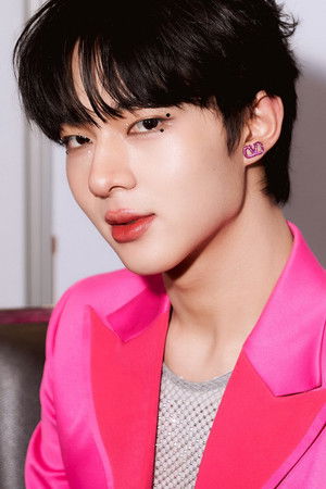 Chawarin Perdpiriyawong profil kép
