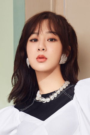 Yang Zi profil kép