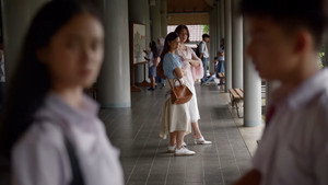 Bahasa Cinta Yang Beda háttérkép