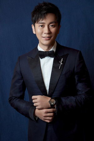 Li Chen profil kép