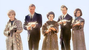 High Season for Spies háttérkép