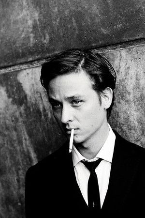 Tom Schilling profil kép